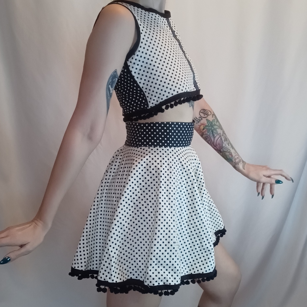 Black & White Polkadot Twin Set. - Picture 3 of 6